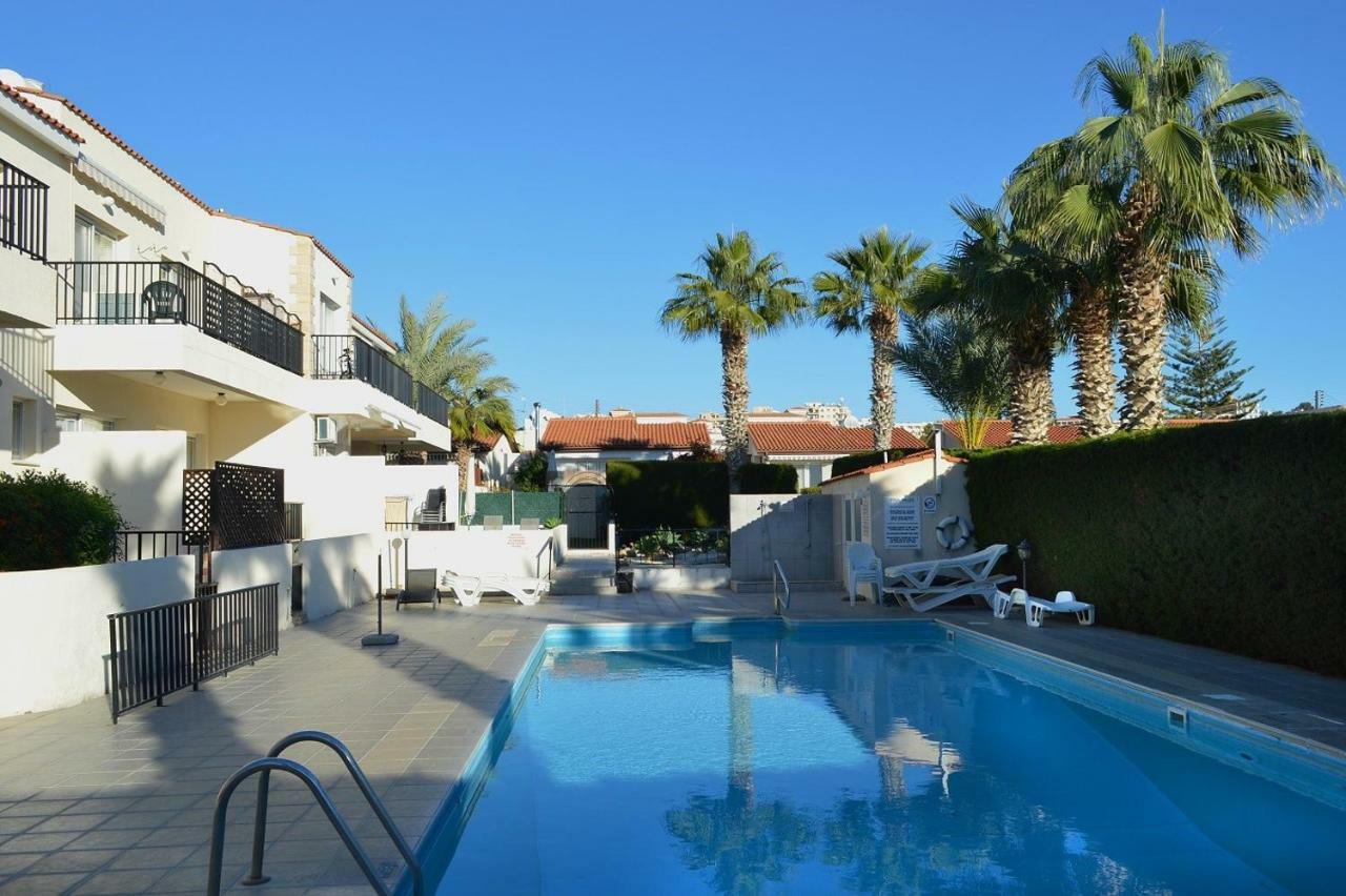 Apartment In Kato Pafos & 10 Min To Venus Beach Exterior foto